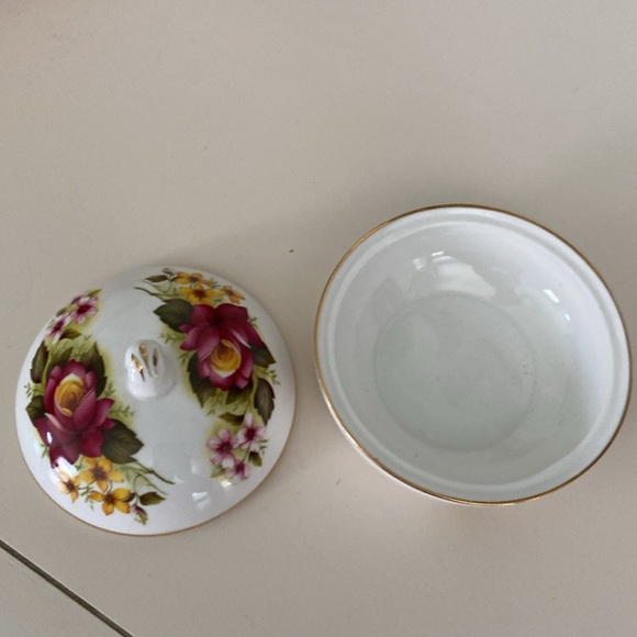 Royal Sutherland China Trinket dish with lid - Picture 3 of 6